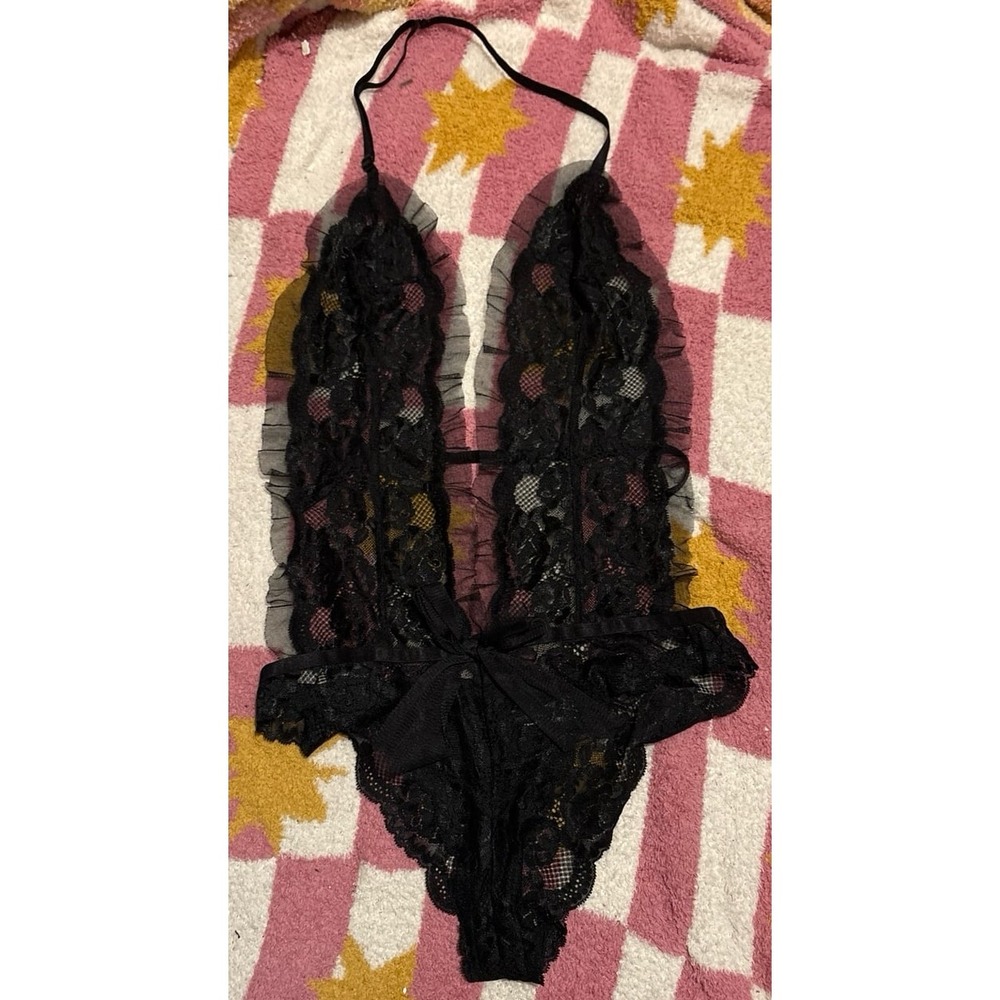 Adore Me Analise Black Lace Slingshot Halter Lingerie Teddy, Small‎